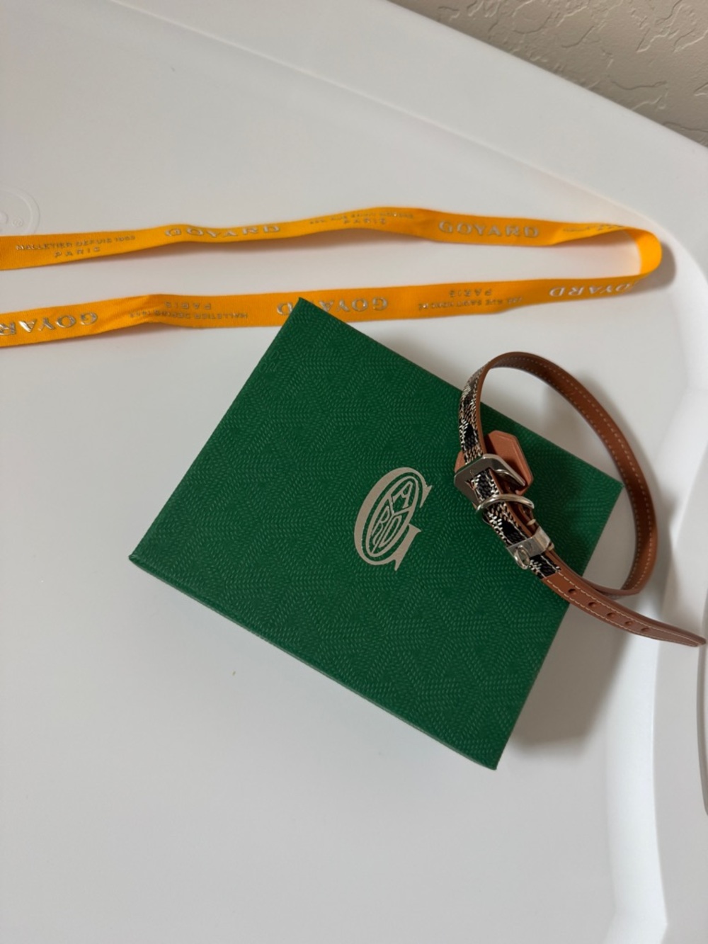 Goyard Brown Leather collar with Silver-Tone Accent like brand new